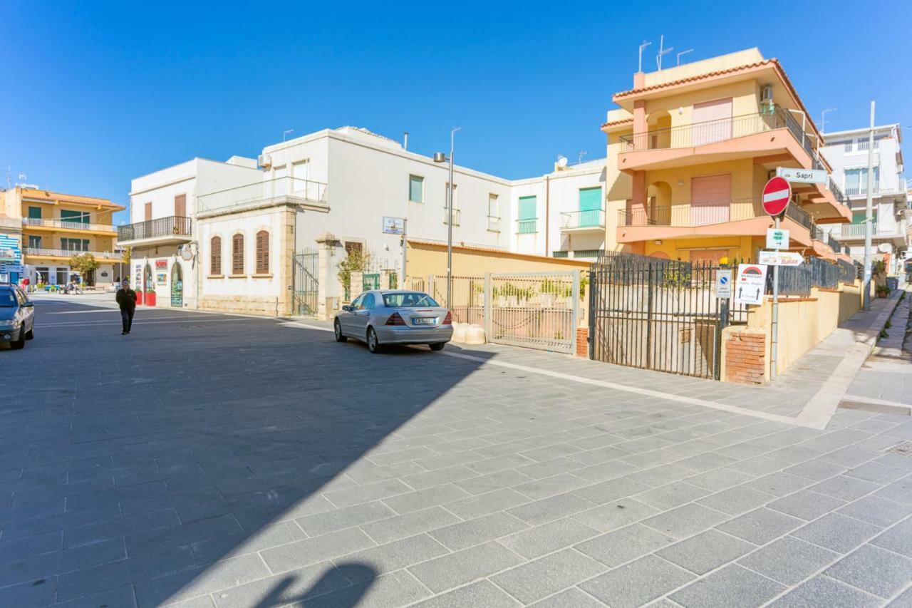 Casa Crono Marina di Ragusa Exterior foto